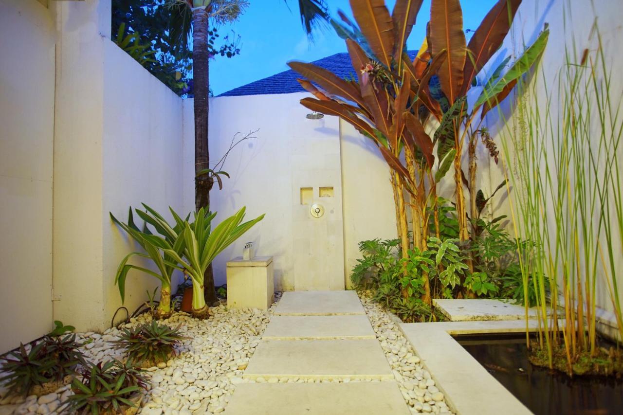 Villa Bali Asri Batubelig Seminyak Exterior foto