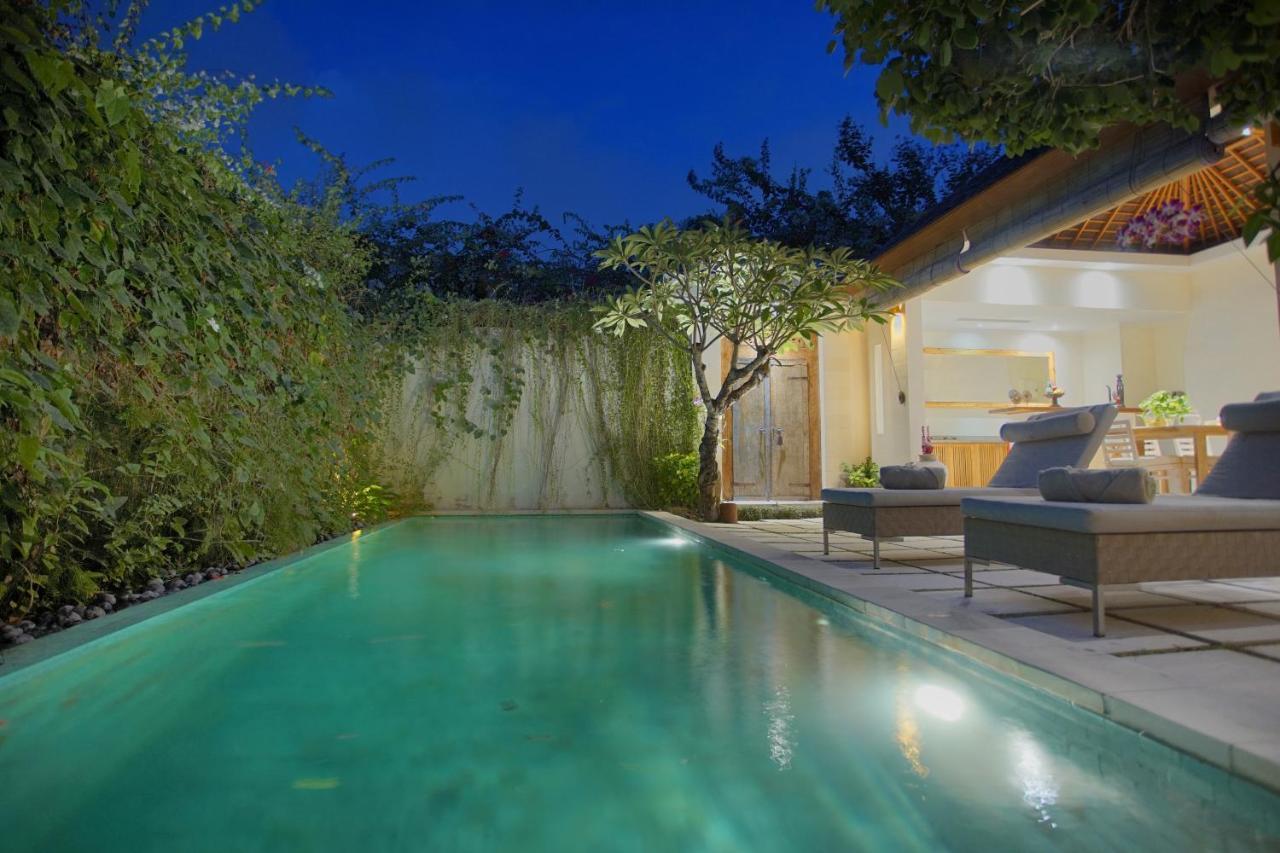 Villa Bali Asri Batubelig Seminyak Exterior foto